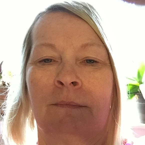 Meet your Posher, April - Picture 1 of 1